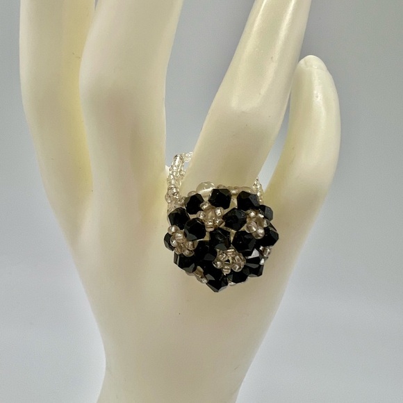 Vintage Stretch Flower Elegant Black and Silver Beaded Ring - Picture 2 of 15